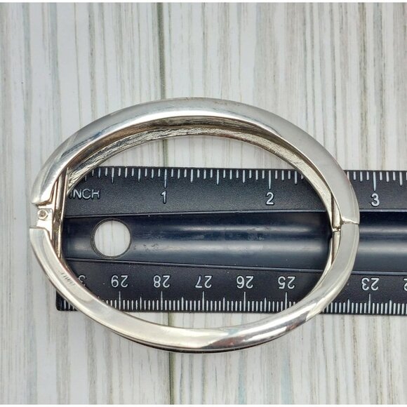 Silver Tone Hinged Wave Bangle Bracelet Mirrored Shimmer Center - Picture 12 of 12